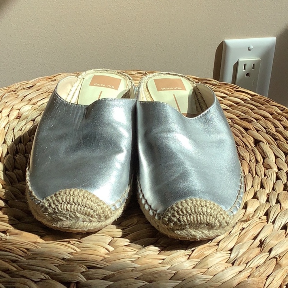 Chic Silver Espadrille Mules